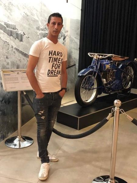 الف مبارك ابن العم محمد غسان سليم جرار بمناسبة الزفاف 